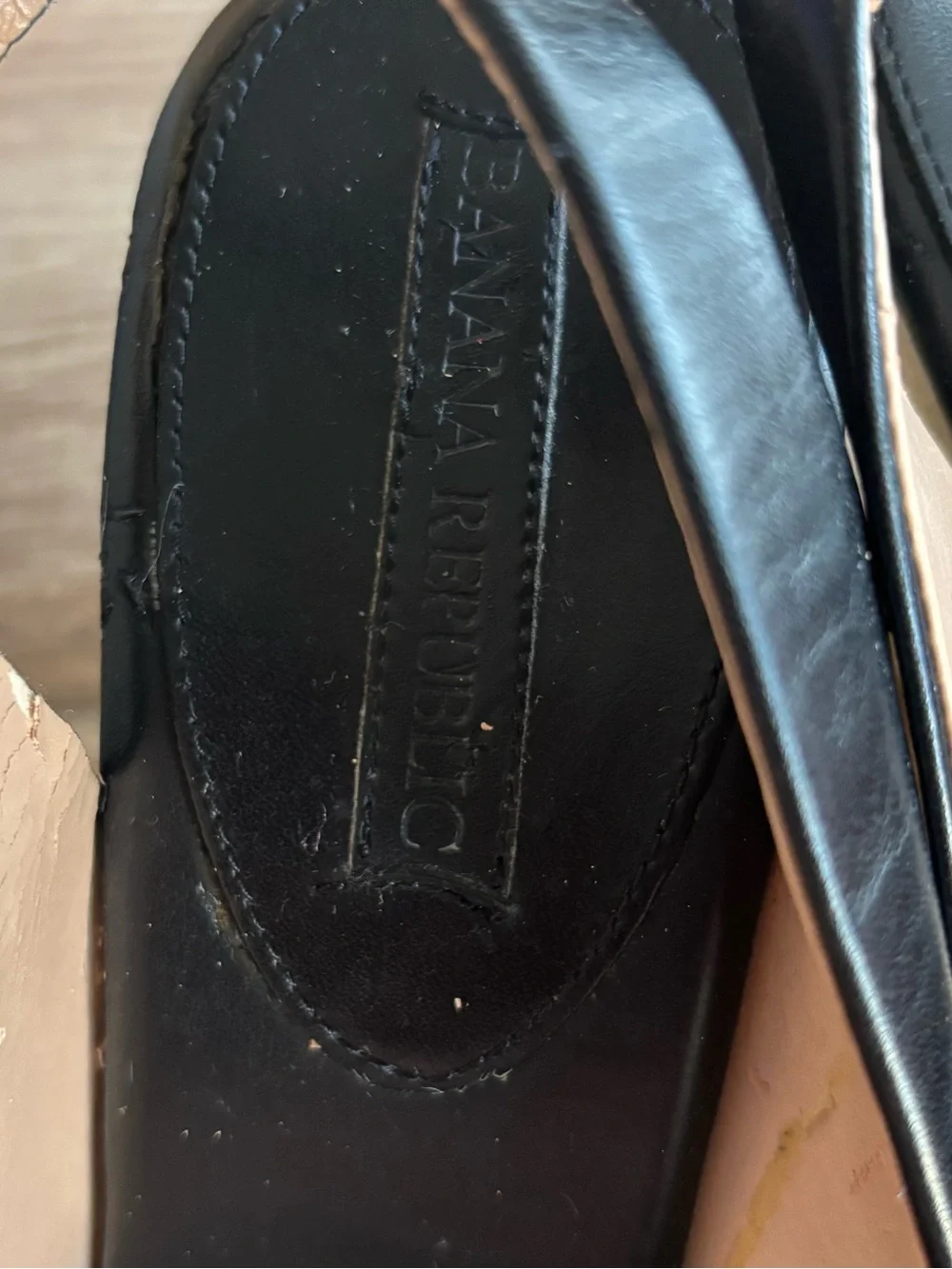 Banana Republic sleek black
